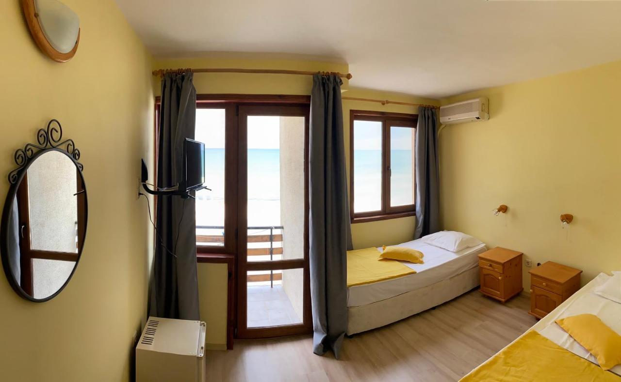 Palma Beach Hotel 克兰内沃 外观 照片