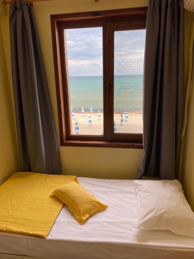 Palma Beach Hotel 克兰内沃 外观 照片