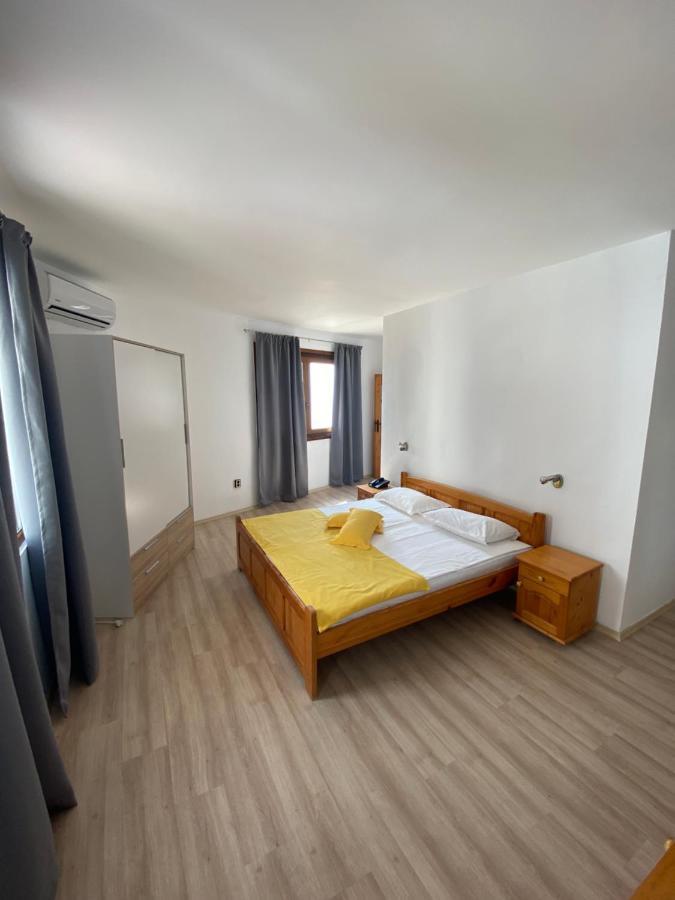 Palma Beach Hotel 克兰内沃 外观 照片