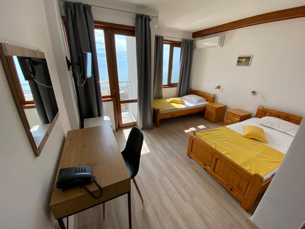Palma Beach Hotel 克兰内沃 外观 照片