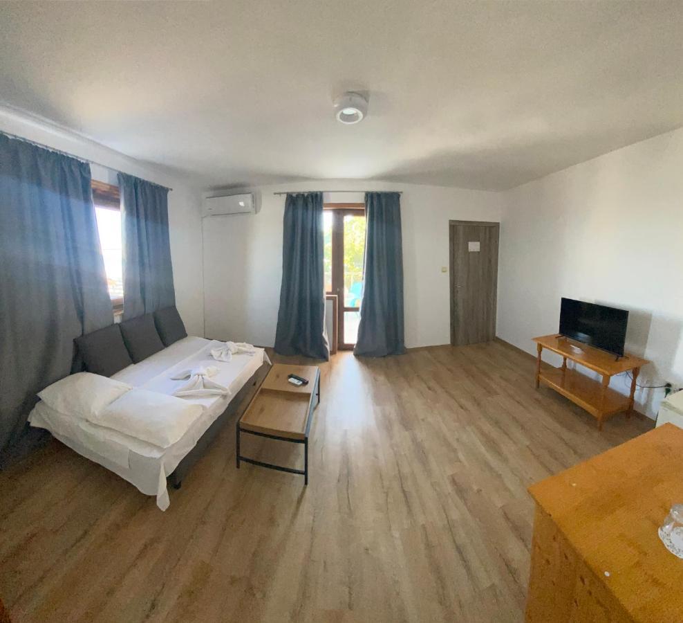 Palma Beach Hotel 克兰内沃 外观 照片