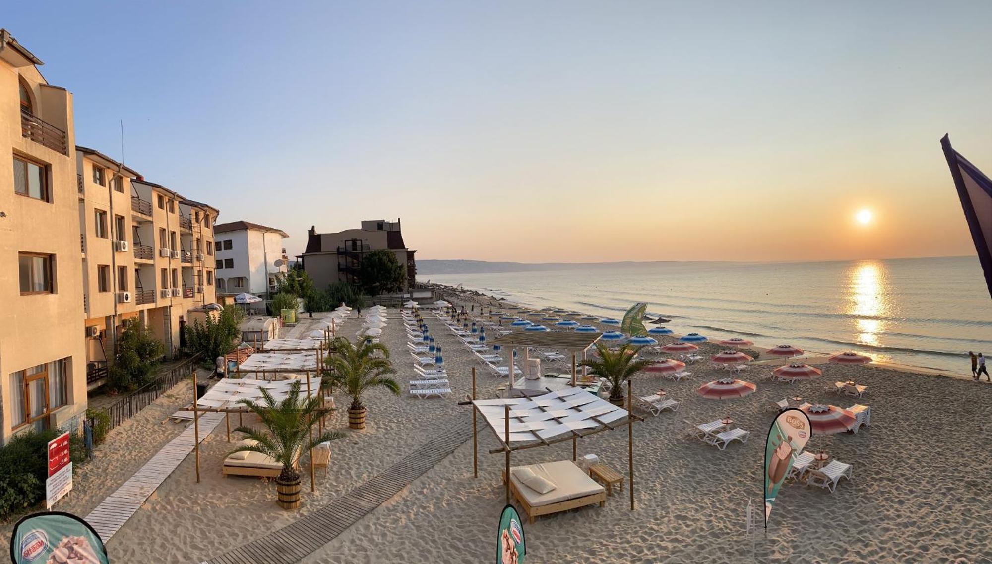 Palma Beach Hotel 克兰内沃 外观 照片