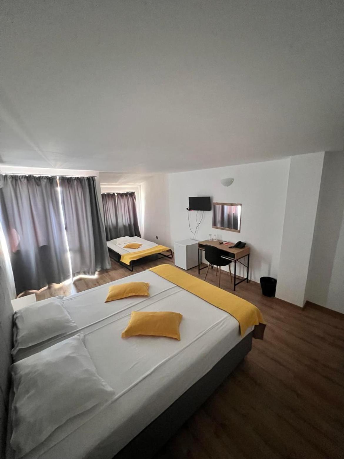 Palma Beach Hotel 克兰内沃 外观 照片